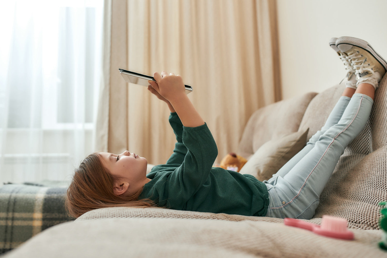 How Much Time Should Kids Spend with Electronics? Tips for a Healthy Balance
