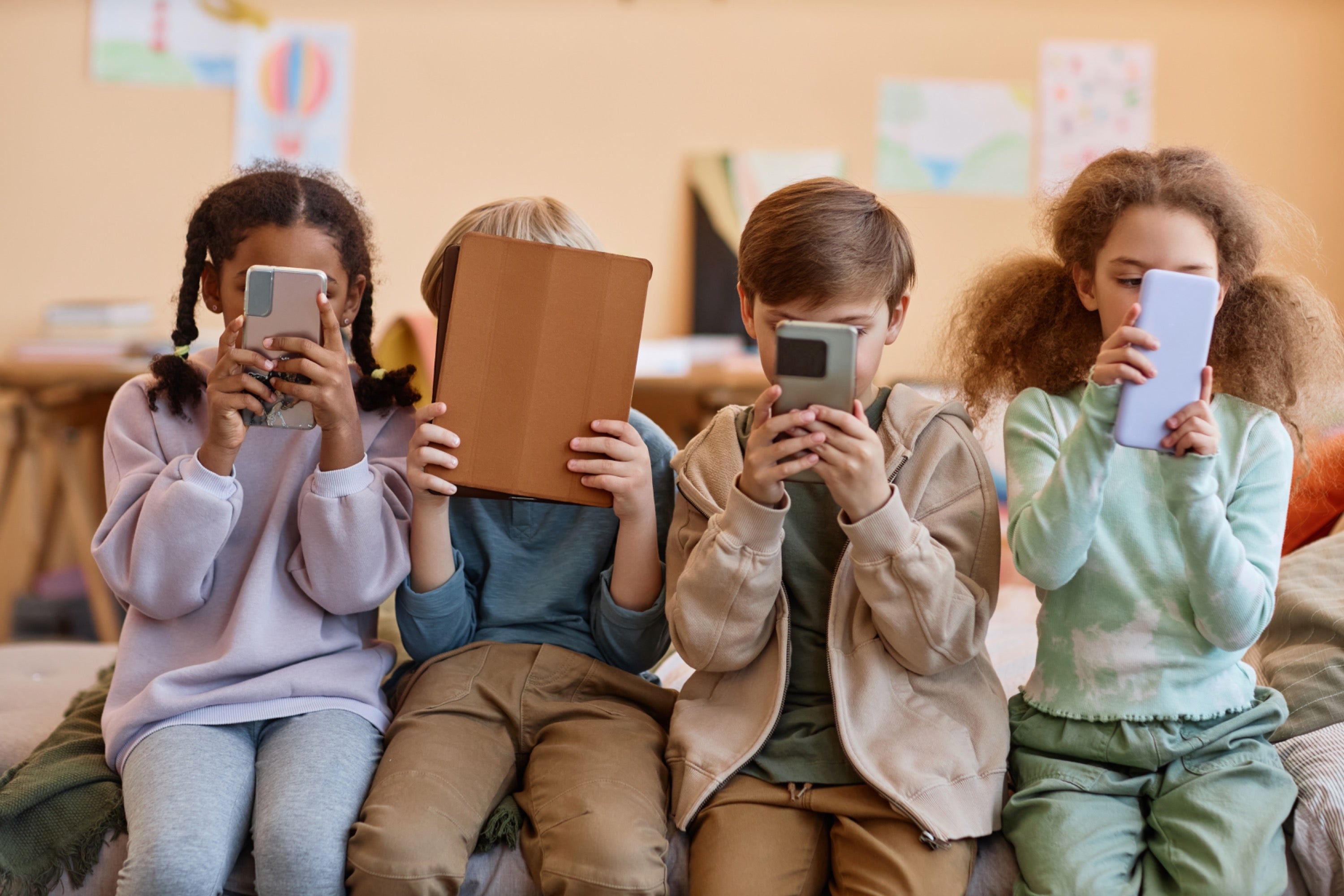 Kids and tech: tips for balance