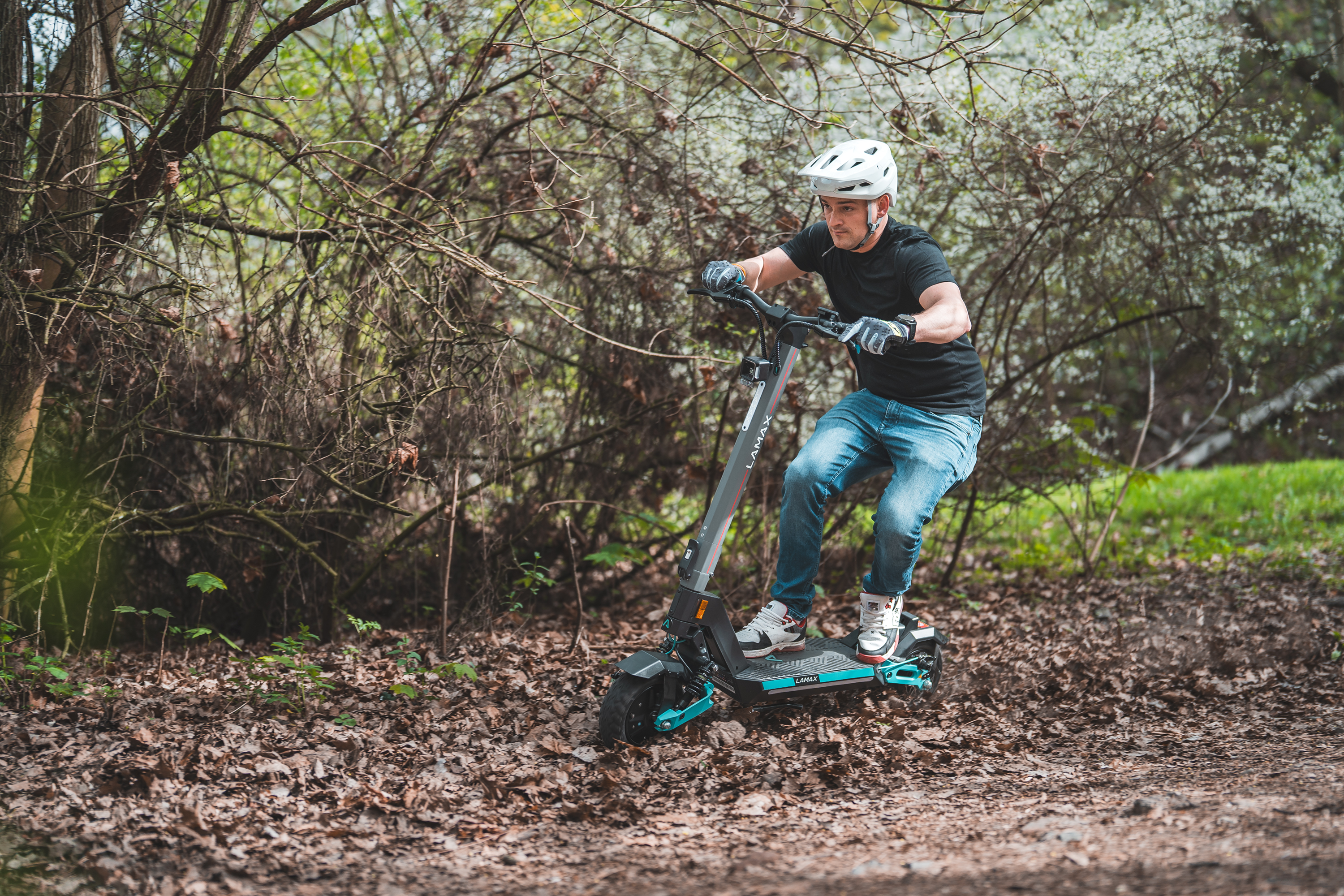 Stuntman and Dad: Richard Mošna - LAMAX Ambassador